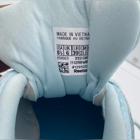 Reebok x Cardi B Leather V2 - NWT - Picture 6 of 10